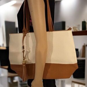 NWT Faux Leather Charming Charlie Shoulder Bag Off White Brown Leather W/Tassels